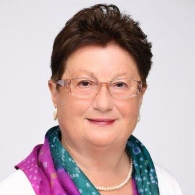 Dr. Szentmiklóssy Margit szakpszichológus, szakpszichoterapeuta, klinikai és neuropszichológus,főiskolai logopédus vezető tanár